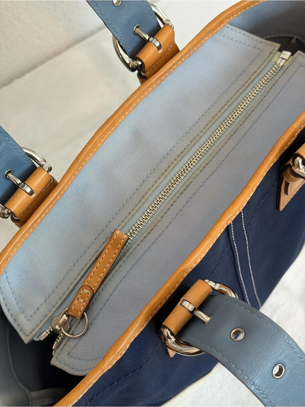 Coach Vintage Y2K Soho Hampton Daisy